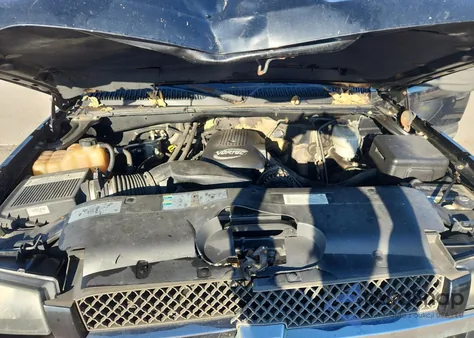 2004 Chevrolet Silverado K2500 Heavy Duty из США, поврежденный, VIN 1GCHK23U84F165451